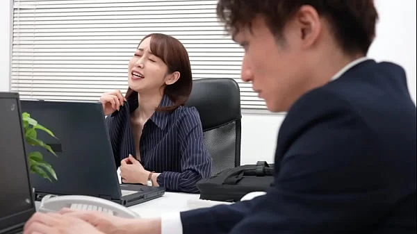 おばさん女上司と残業セックス中出しオフィス　篠田ゆう